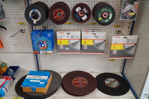 ใบเลื่อยวงเดือน